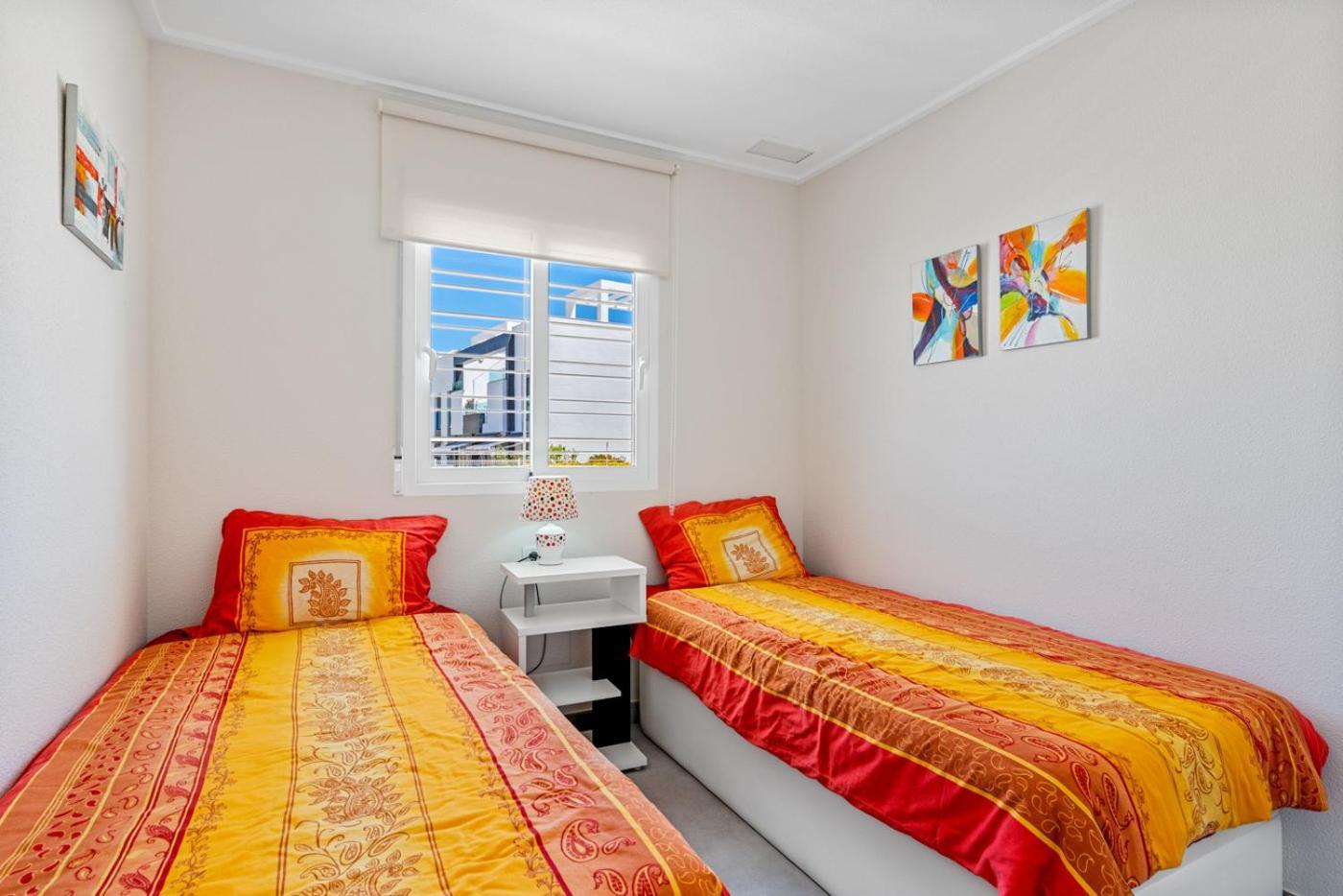 Apartments Punta Prima Indoor & Outdoor Pool Торевьиа Экстерьер фото