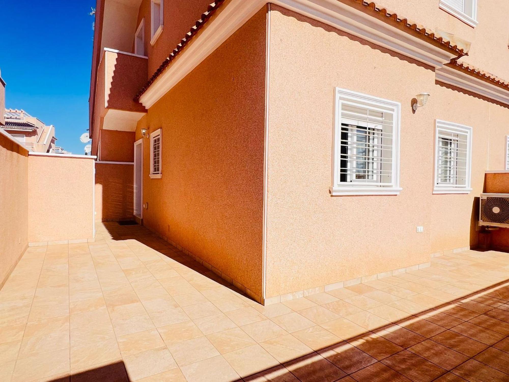 Apartments Punta Prima Indoor & Outdoor Pool Торевьиа Экстерьер фото