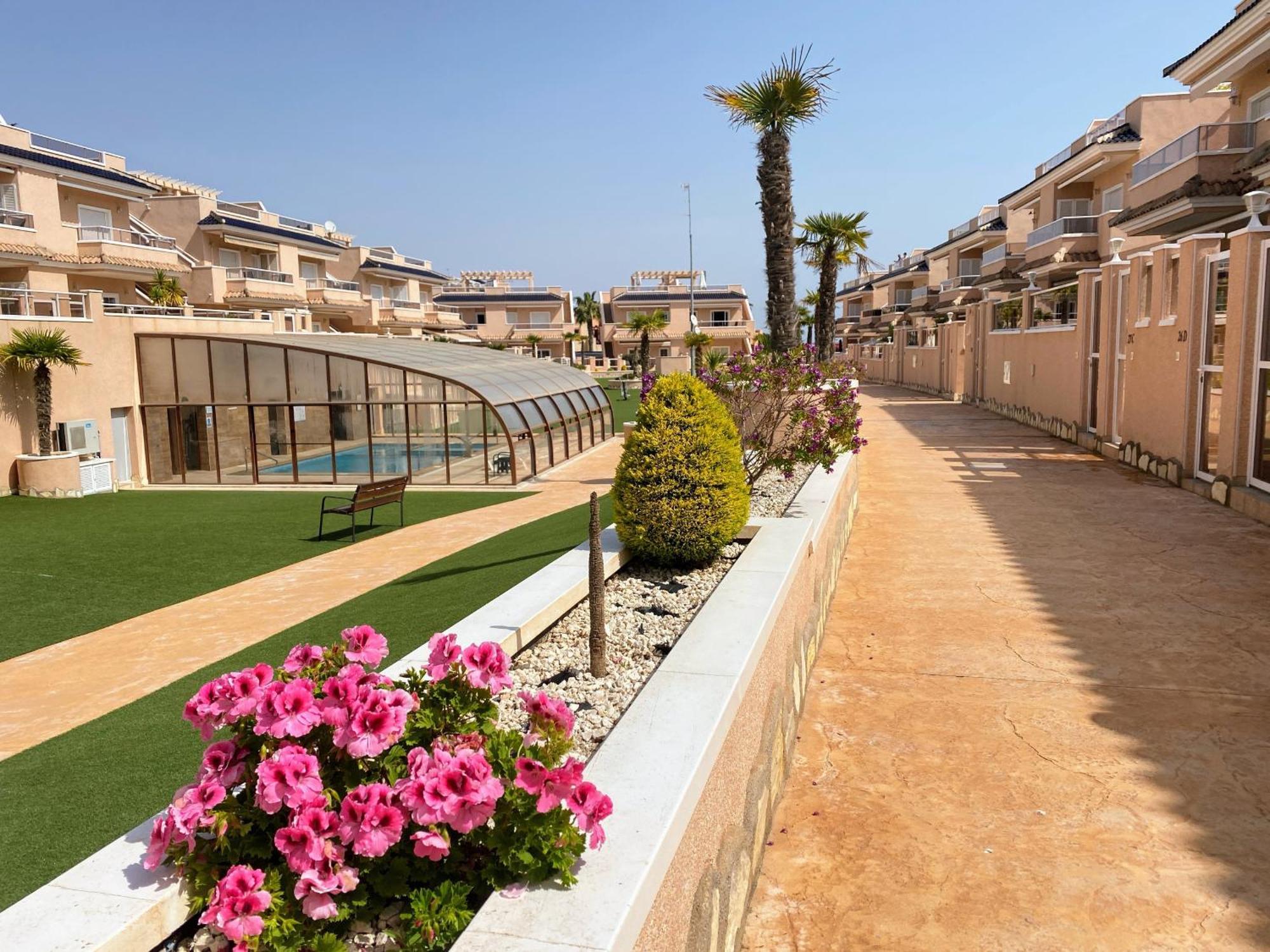 Apartments Punta Prima Indoor & Outdoor Pool Торевьиа Экстерьер фото